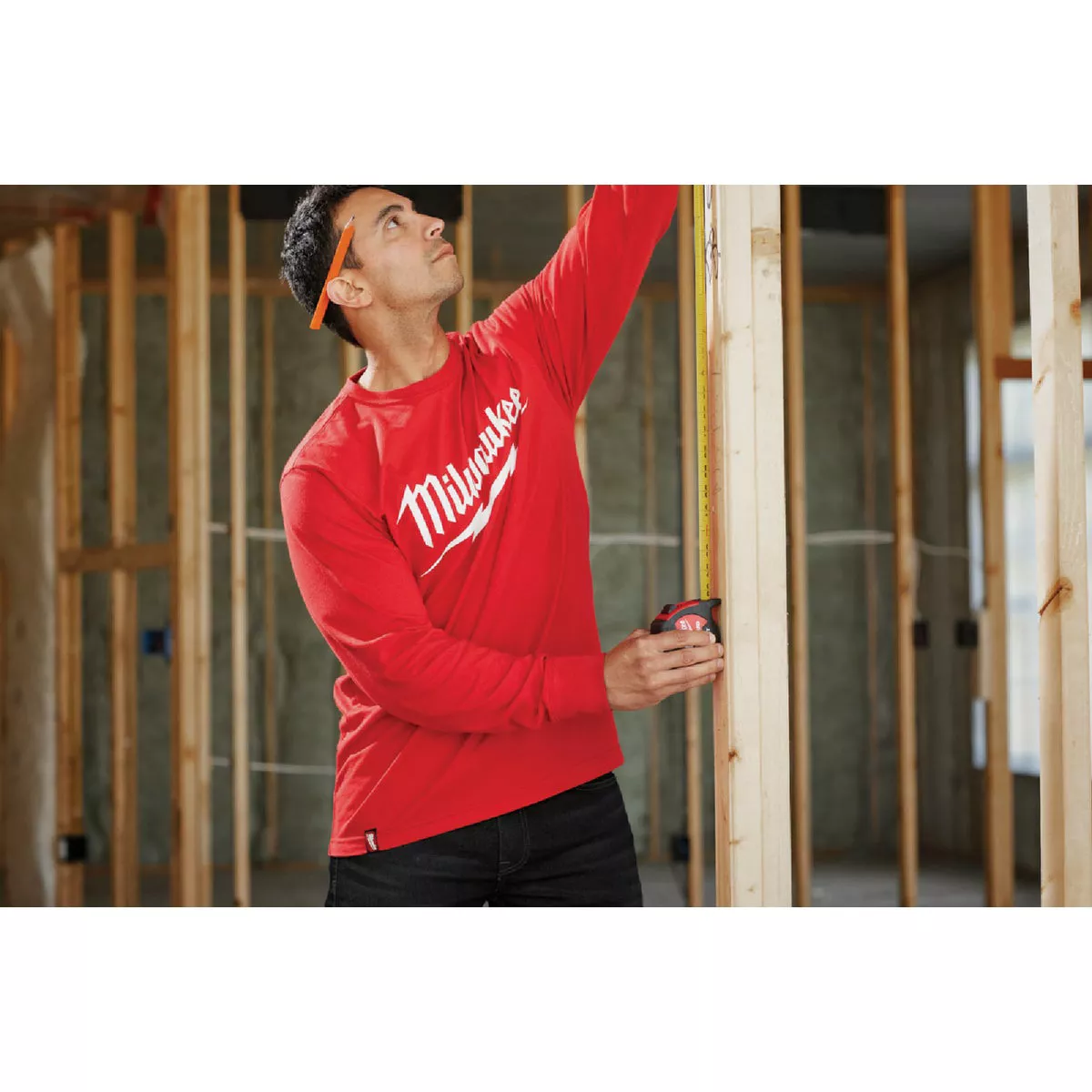 Milwaukee Medium Red Long Sleeve Men's Heavy-Duty Shirt