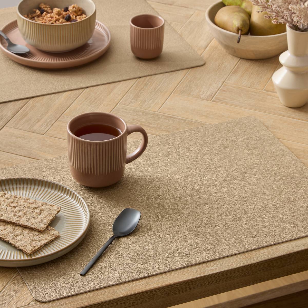 Placemat "Mira" PU - Polyurethane, 49x33 cm, Gold