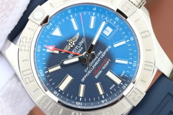 Replica Breitling Avenger GMT SS GF Blue Dial Blue rubber Strap A2836 - Elite Watch Atelier