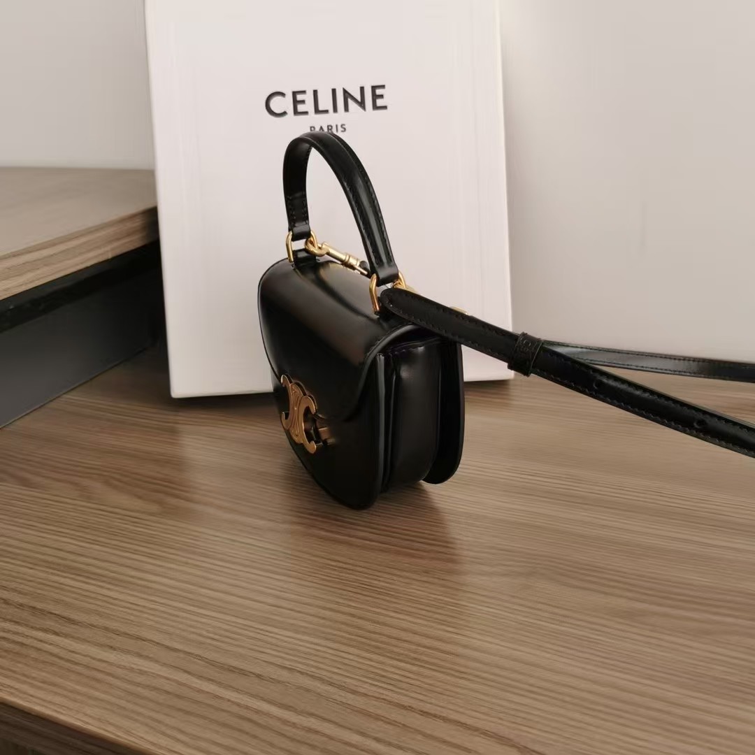 CELINE MINI BESACE CLEA1:1High-quality replica