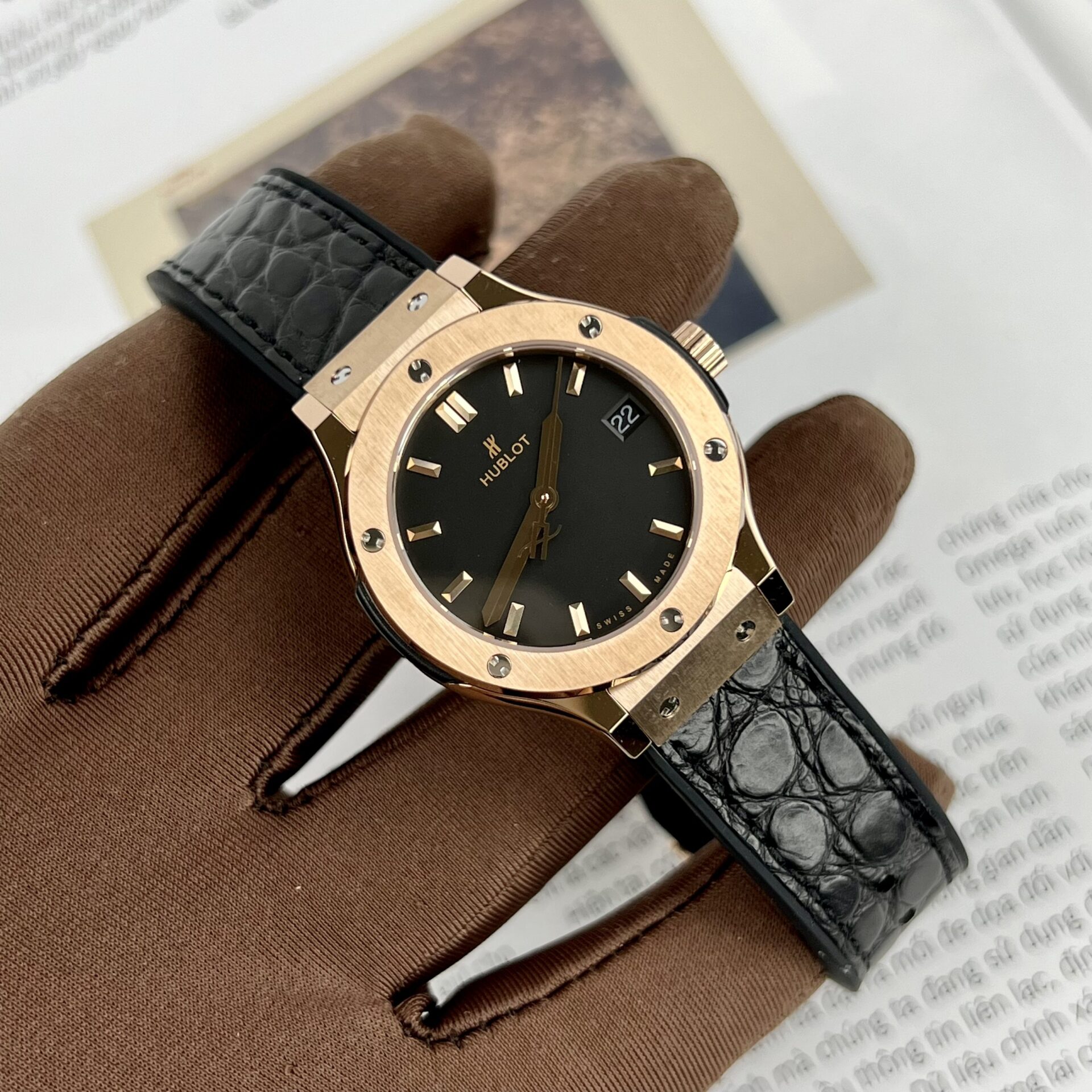Hublot Replica Watch Classic Fusion King Gold Women s Black Swiss Movement 33mm - Top club