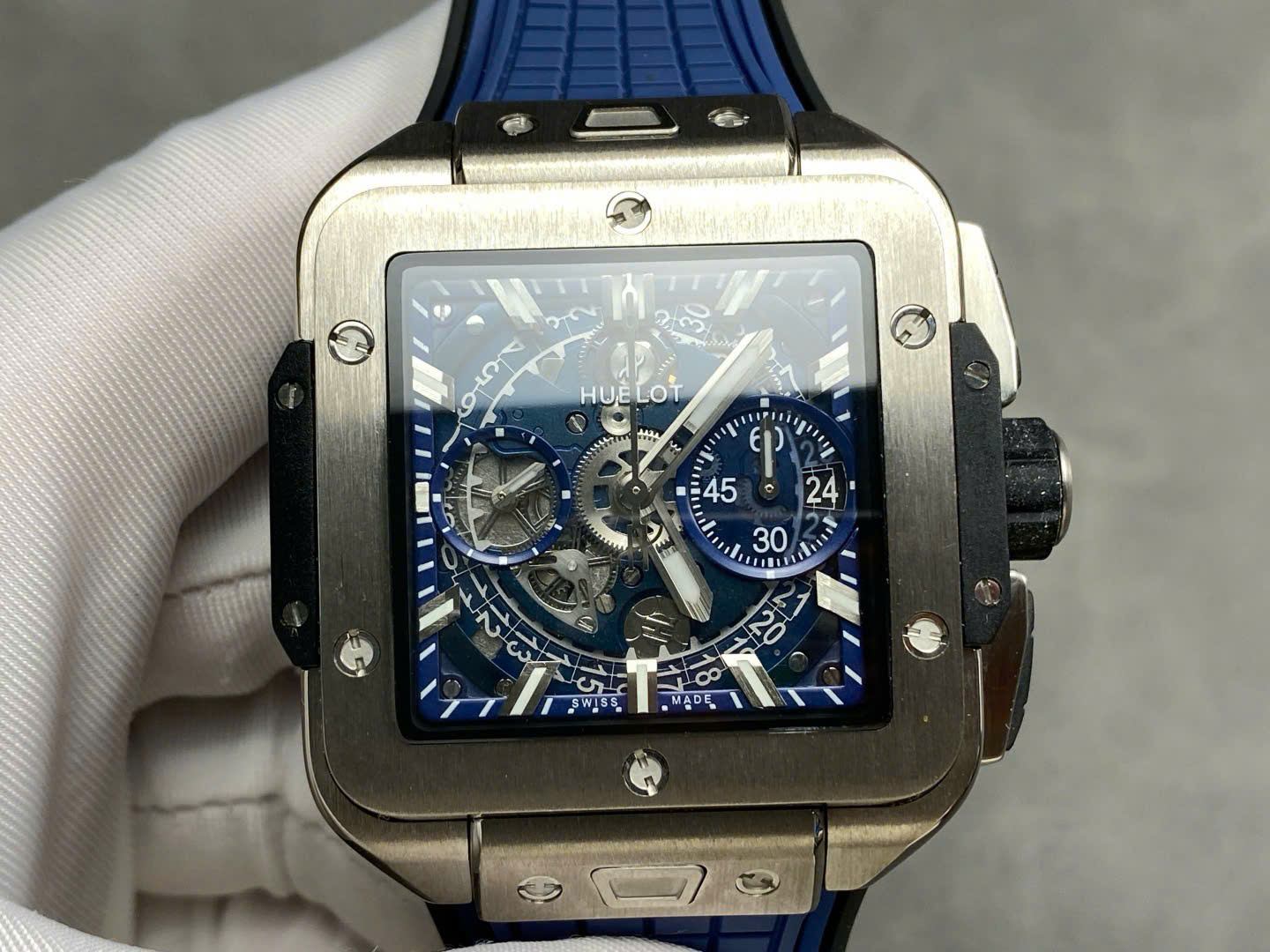 Hublo Square Bang Unico Titanium Replica Watches Blue Rubber Strap BBF Factory 42mm - Elite Watch Atelier