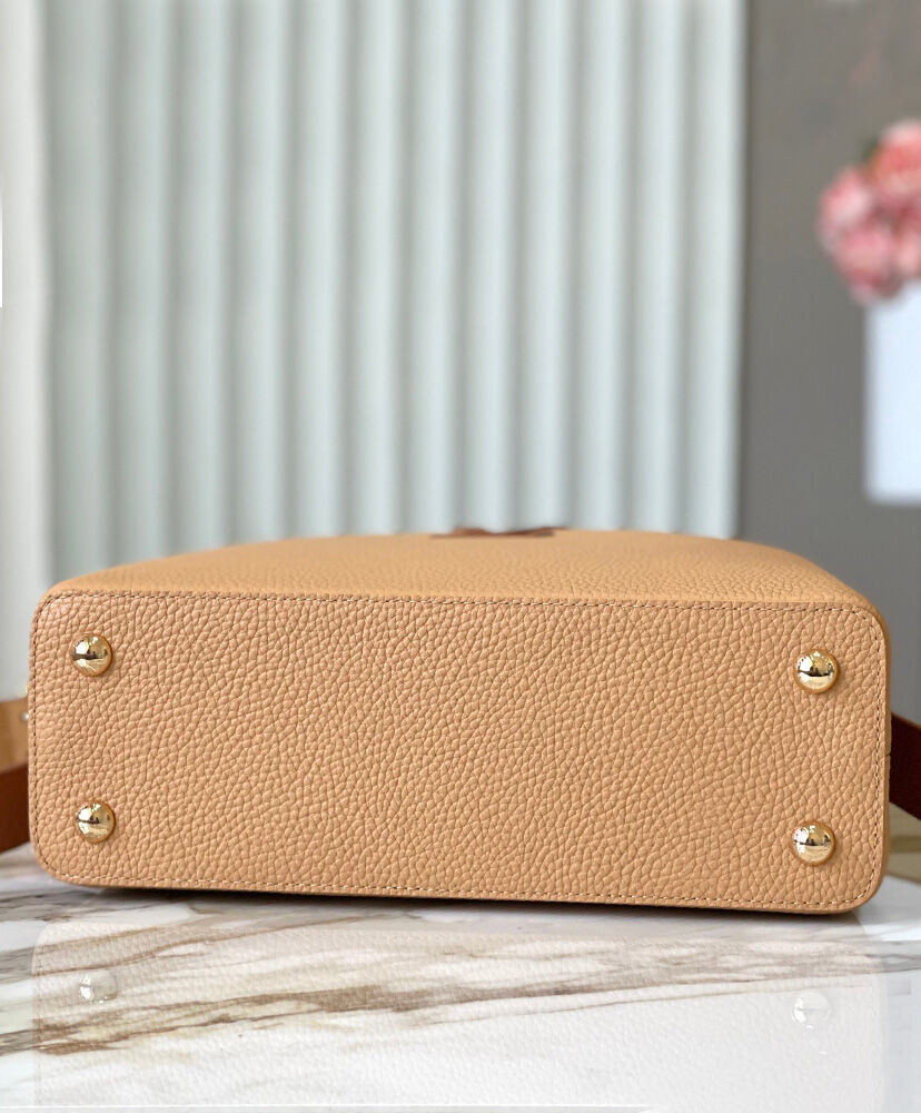 Louis Vuitton Capucines MM M22676 M230581:1High-quality replica