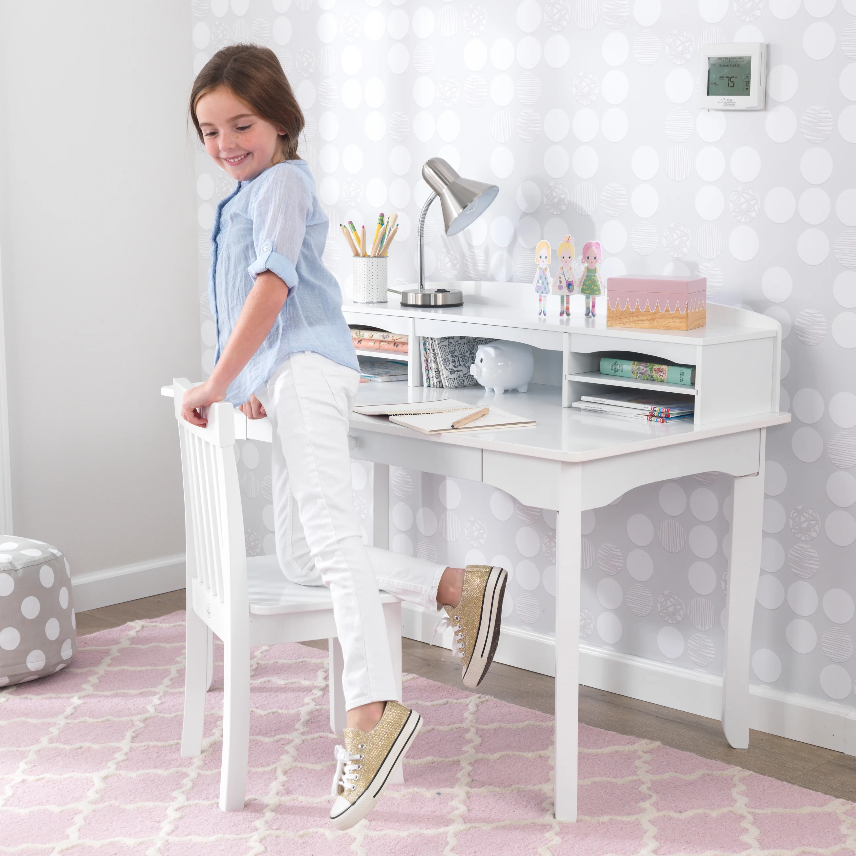 KidKraft KidKraft Avalon Wooden Children's Desk with Hutch, Chair and Storage - White