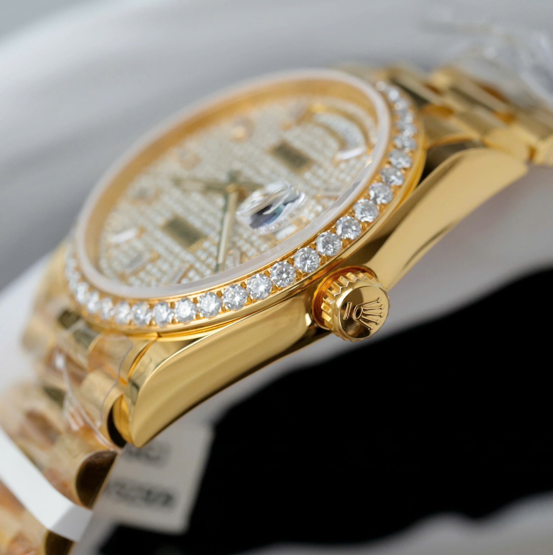 Rolex Day-Date 18K Gold Wrapped + Moissanite Diamonds Copies Watches GM Factory 36mm - Top club