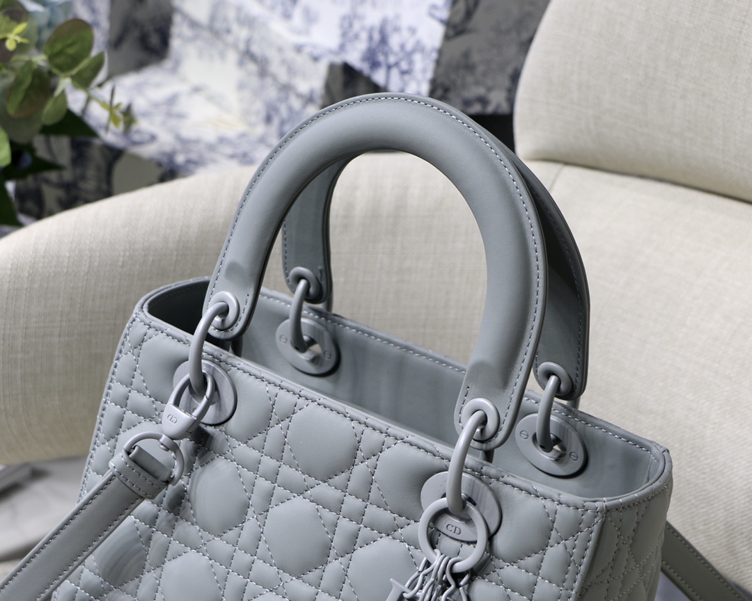 Medium Lady Bag  Black/White/Beige/Grey For Women 9.5in/24cm M0565ONGE_M9001:1High-quality replica