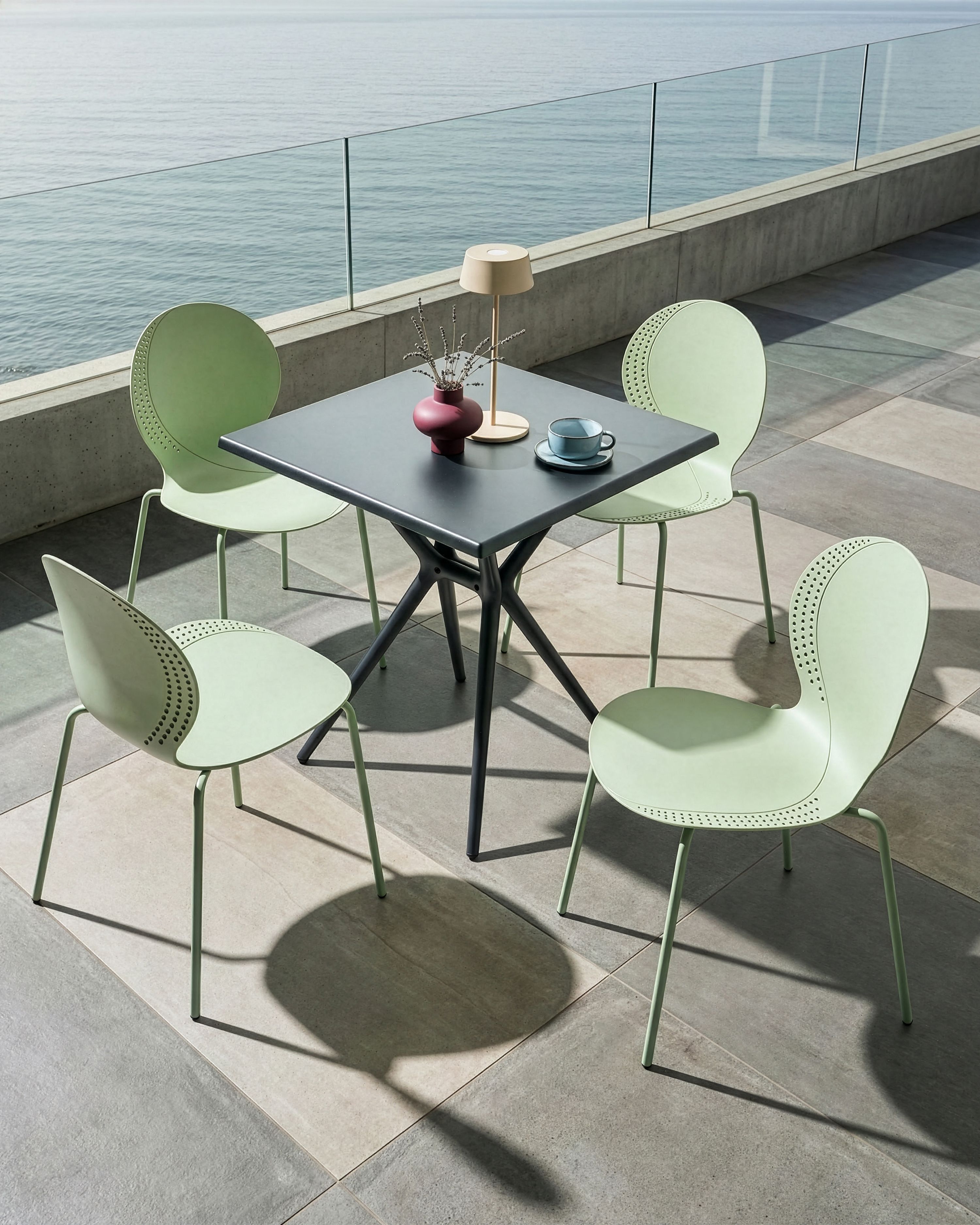 Set of 4 Garden Chairs MILOS Stacking Light Green