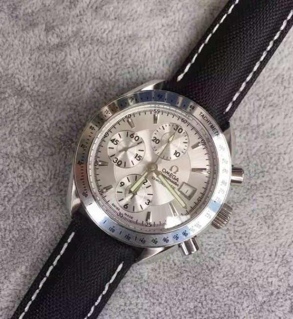Replica Omega Speedmaster 3211 Silver Dial Black Nylon Strap A7750 - Elite Watch Atelier