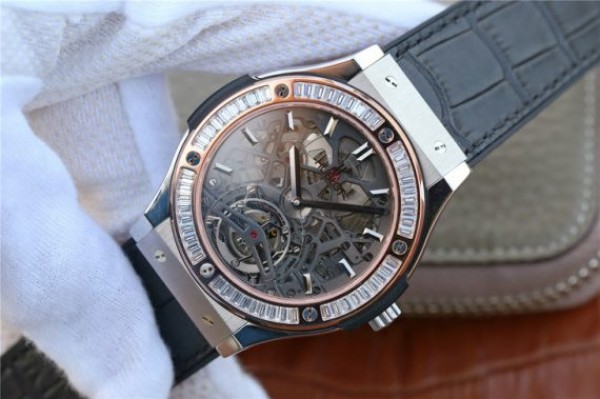 Replica Hublot Classic Fusion Tourbillon 42mm TF RG Bezel Skeleton Dial Black Gummy Strap A23J - Elite Watch Atelier