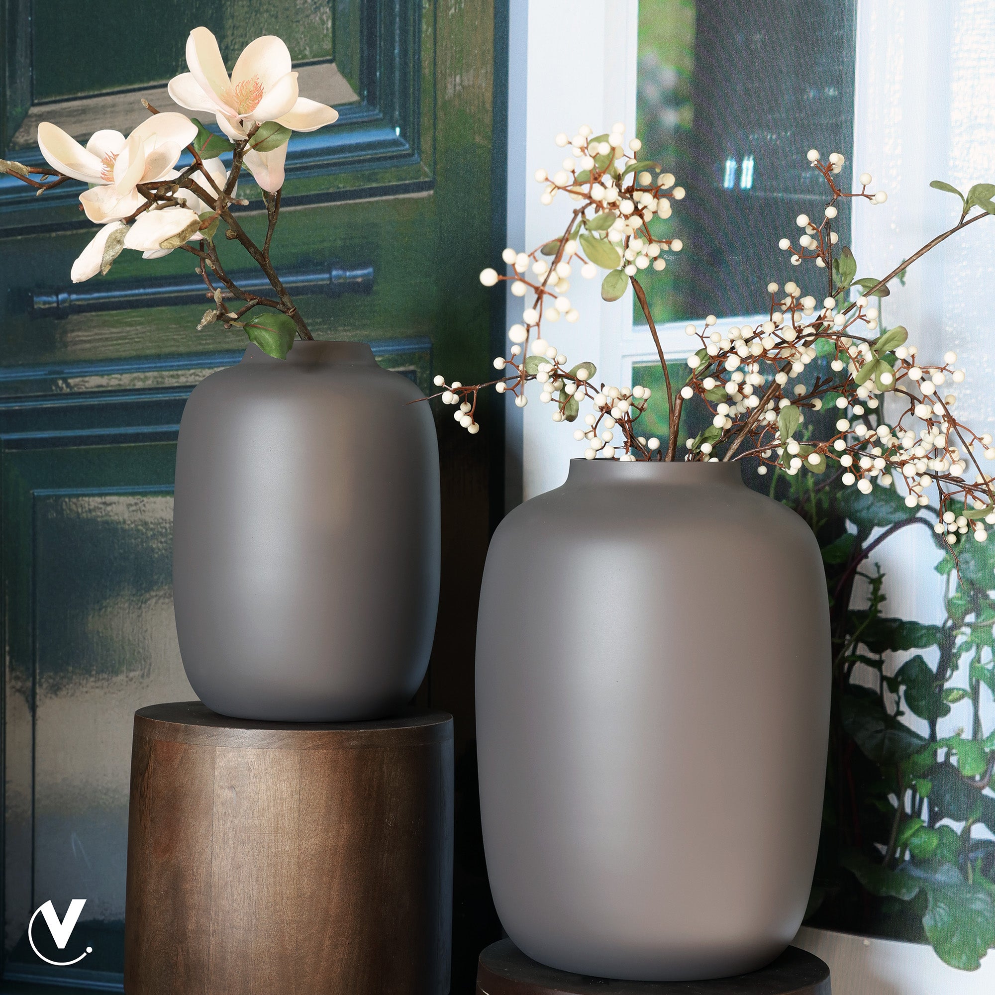 Vase The World - Artic M matte earth Ø25 x H35 cm