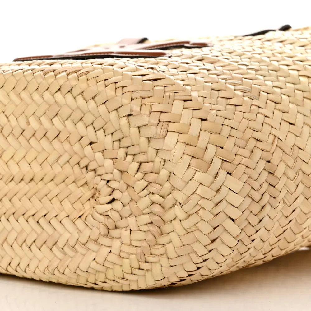 Celine Medium Teen Triomphe Bag Replica in Tan Leather1:1High-quality replica
