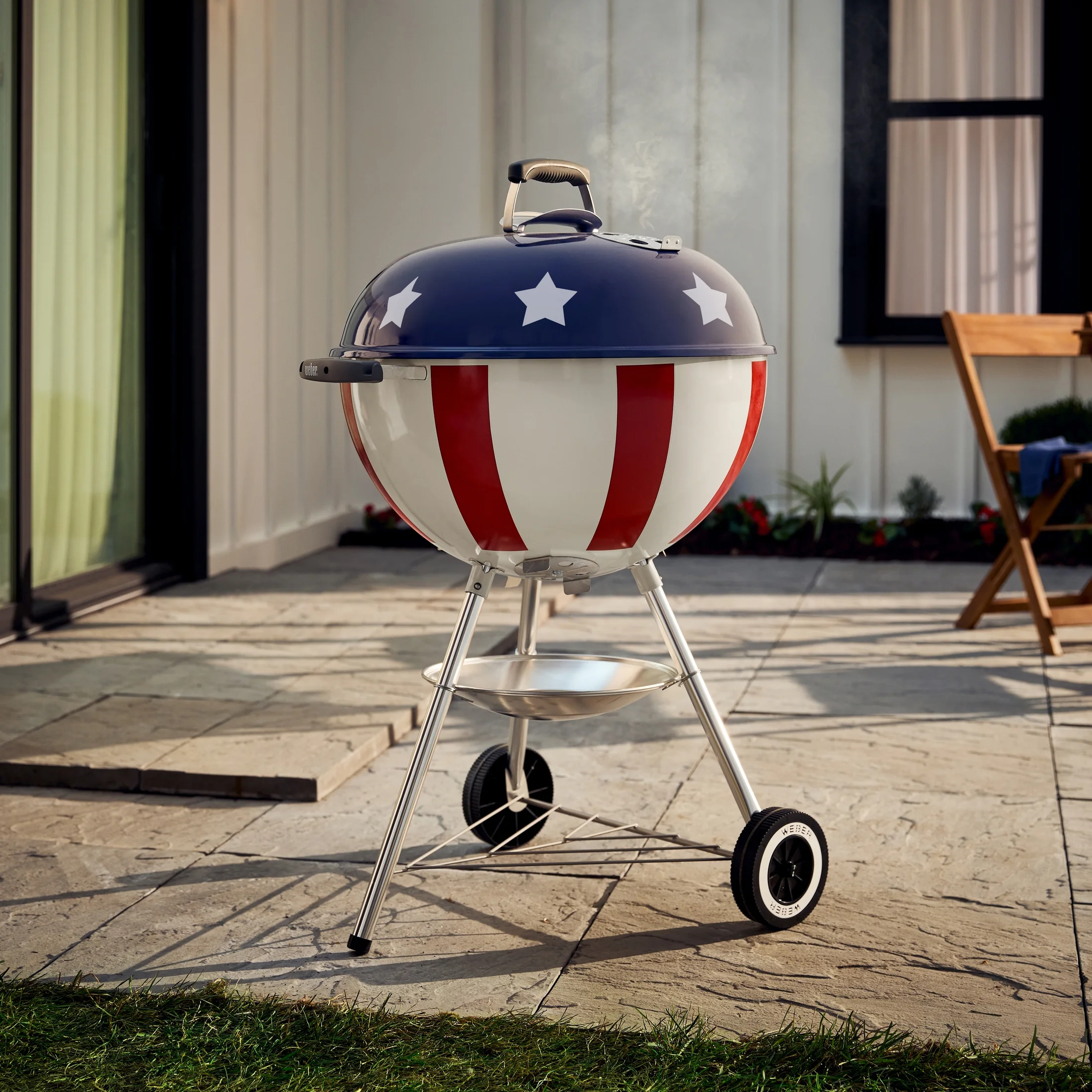 Weber Original Kettle 22-Inch Charcoal Grill, Black - Image 12