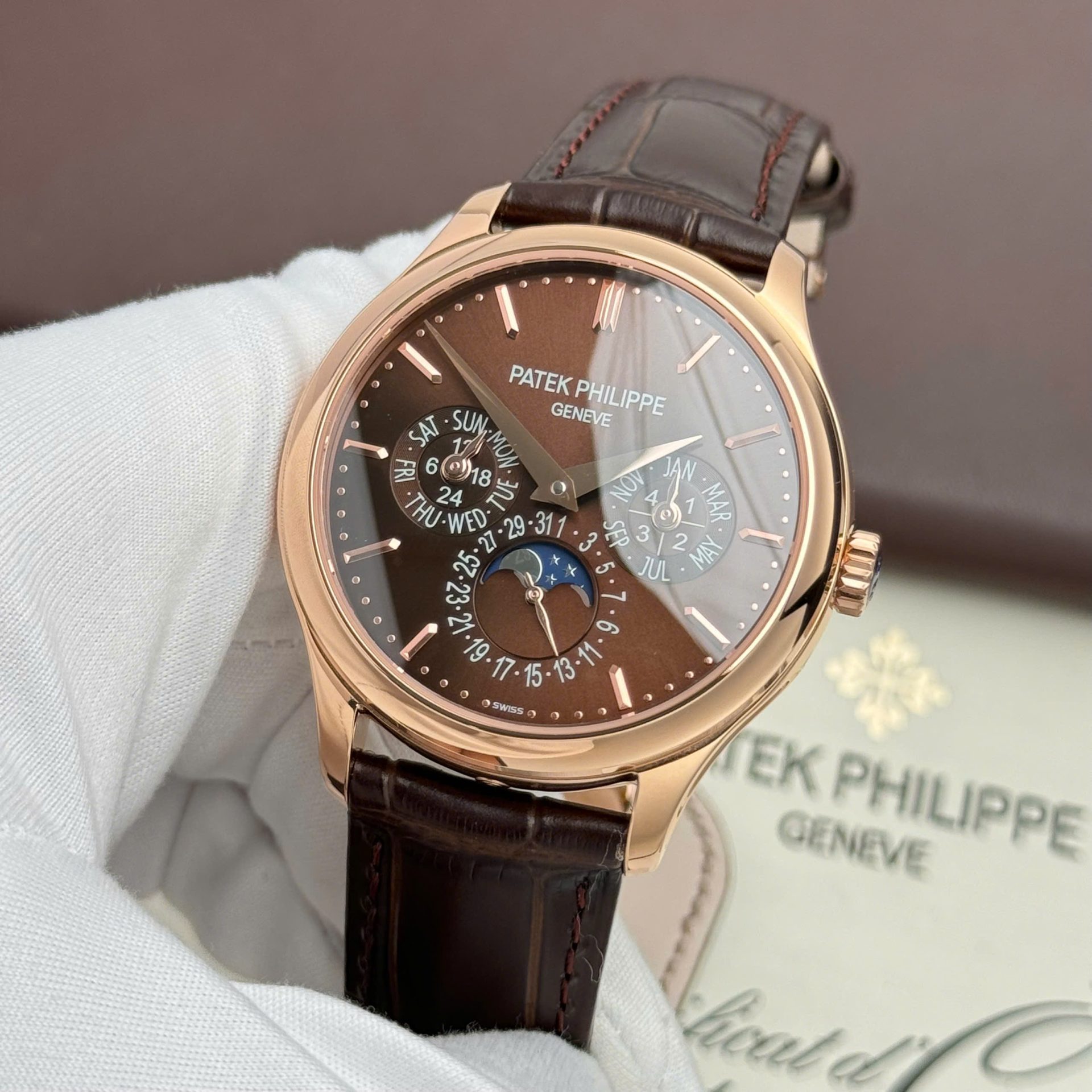 Patek Philippe Best Replica Watches Grand Complications 5327R Automatic Movement Chocolate Dial 40mm - Top club