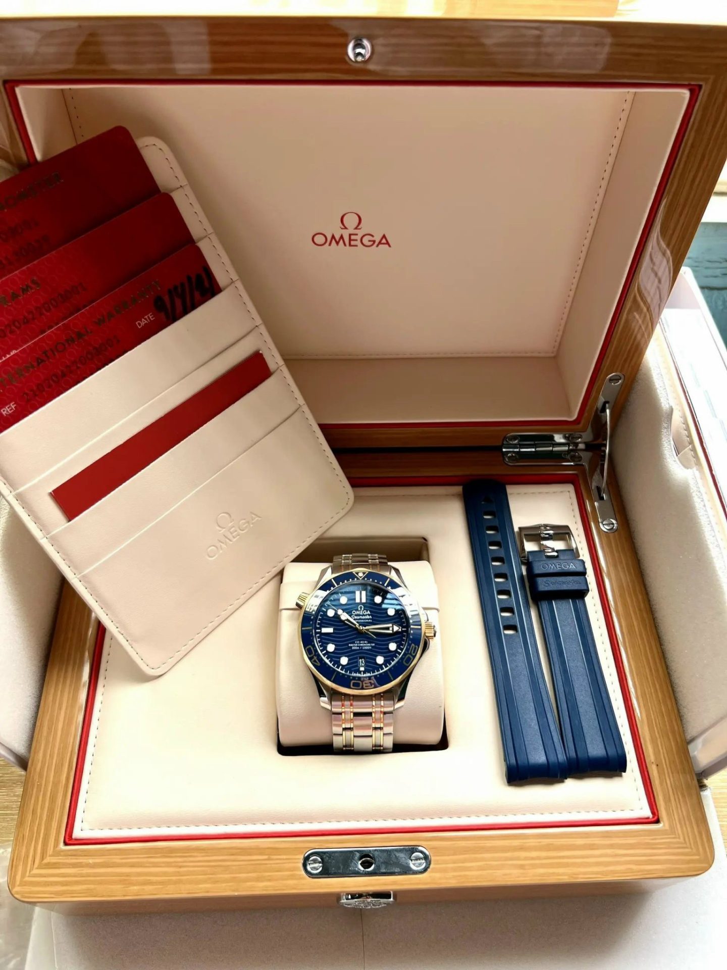 Omega Replica 1:1 Watch Seamaster Diver 300m Chronometer Blue Demi Gold 42mm - Elite Watch Atelier