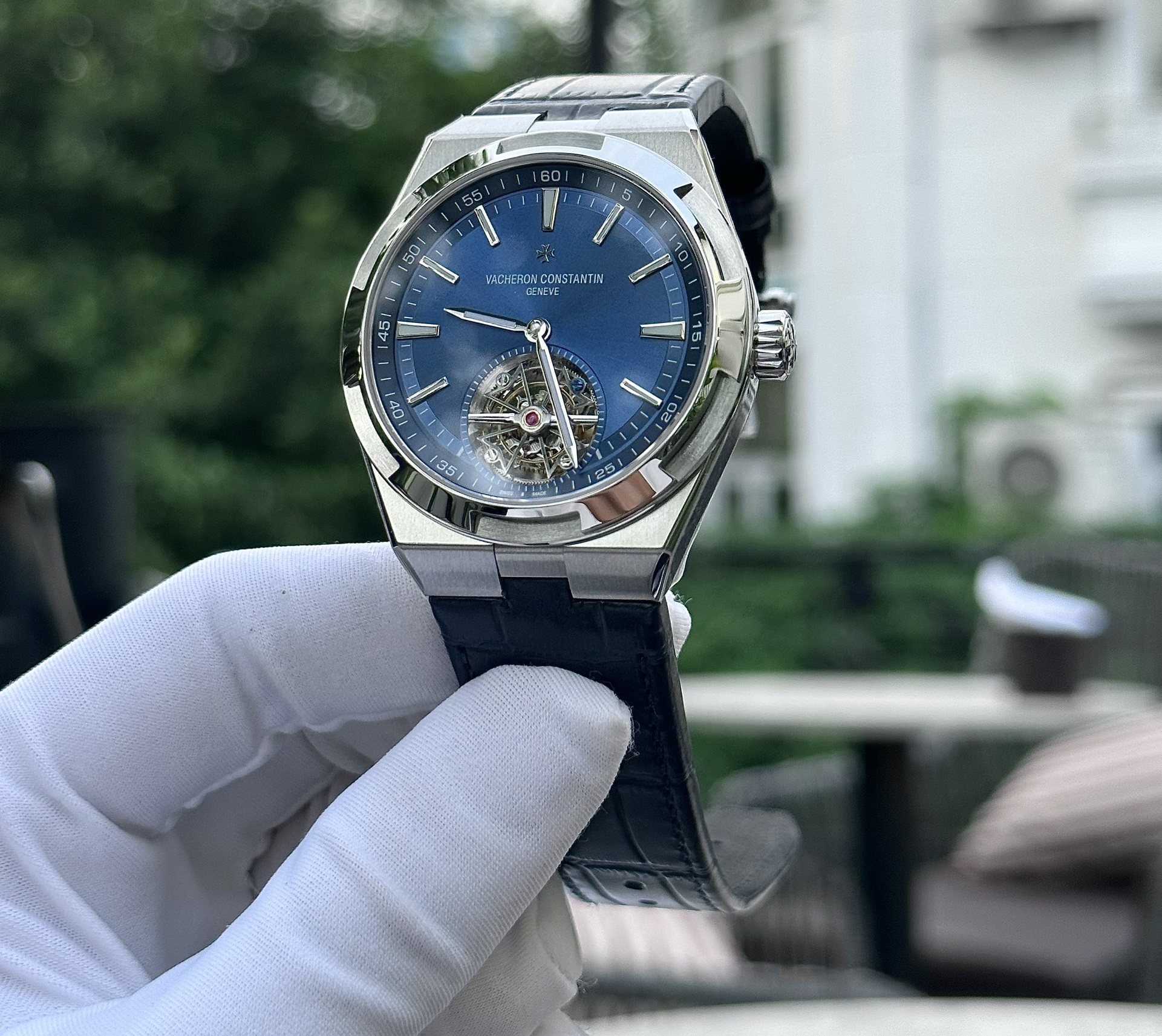 Vacheron Constantin Overseas Best Replica Watch Tourbillon 6000V Leather Strap BBR 42.5mm - Top club