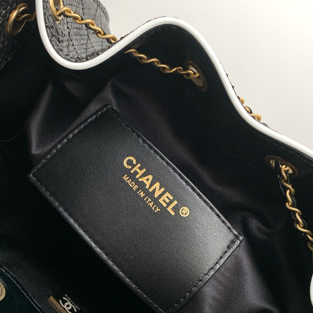 CHANEL 25 Small Handbag(HIGH-END GRADE)1:1High-quality replica