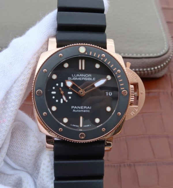 Replica Panerai ZF Luminor Submersible PAM684 RG Rubber Strap P.9010 - Top club