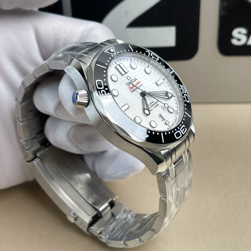 Omega Replica 11 Watch Seamaster White Dial Metal Strap Factory VS 42mm - Top club