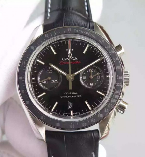 Replica Omega Speedmaster Moonwatch Chrono Dark Side Of The Moon Leather A9300 - Elite Watch Atelier