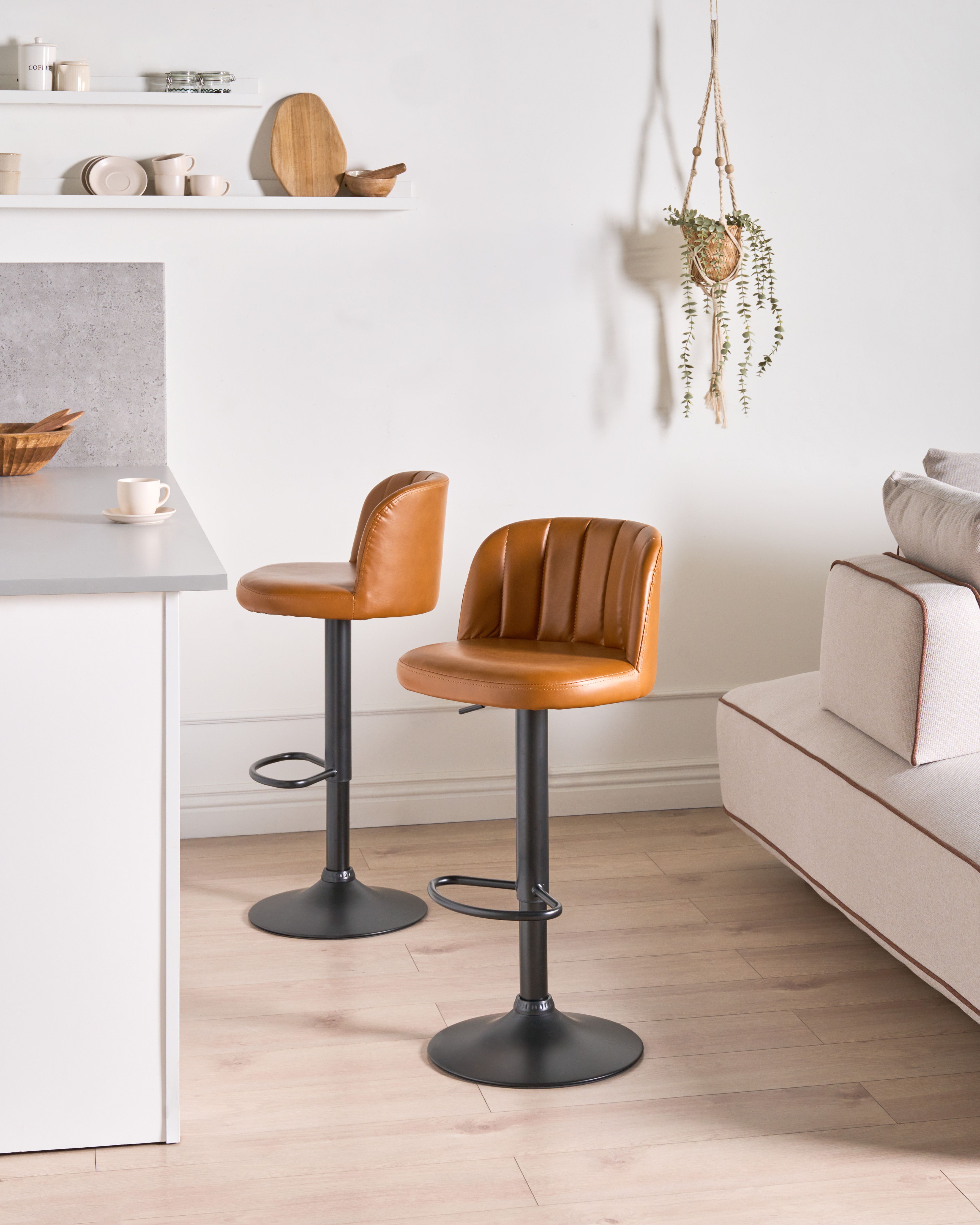 Set of 2 Bar Stools VLORE Faux Leather Swivel Brown