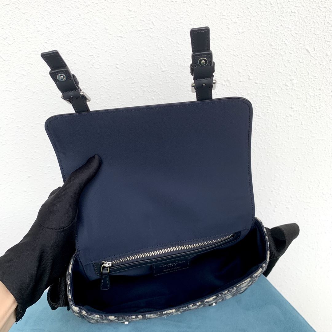 Messenger Bag Black For Women‎ 10in/26cm CD M9994PTVY_M9281:1High-quality replica