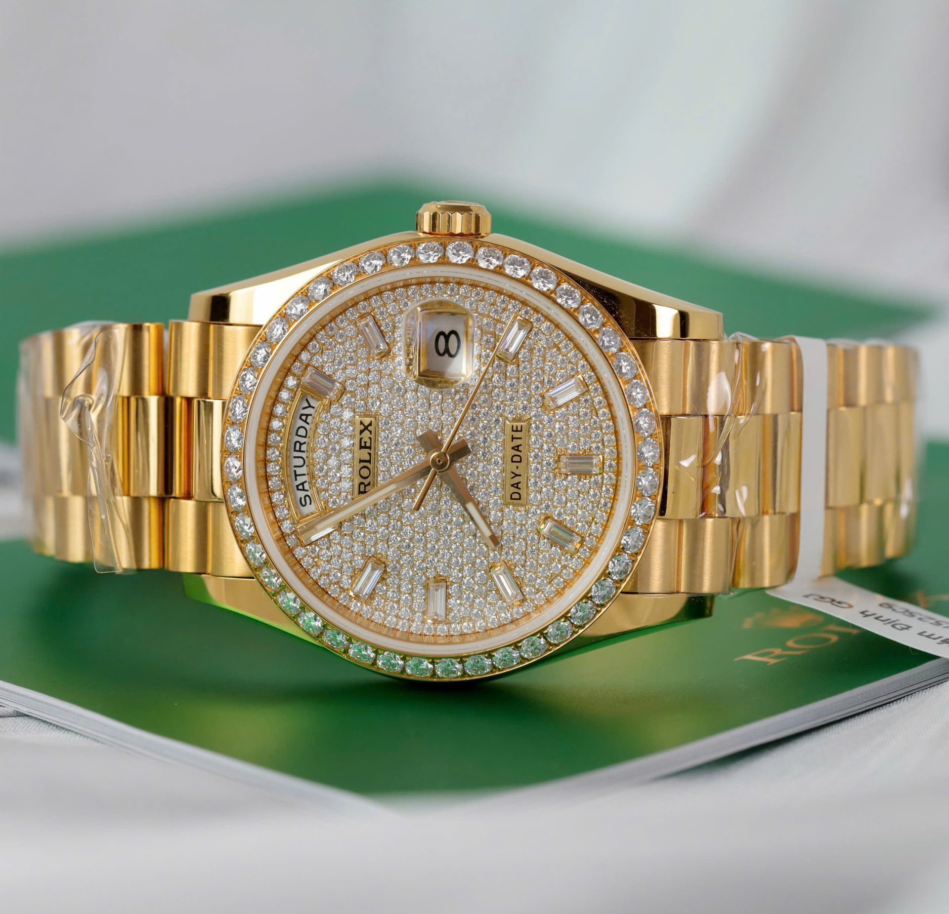 Rolex Day-Date 18K Gold Wrapped + Moissanite Diamonds Copies Watches GM Factory 36mm - Top club