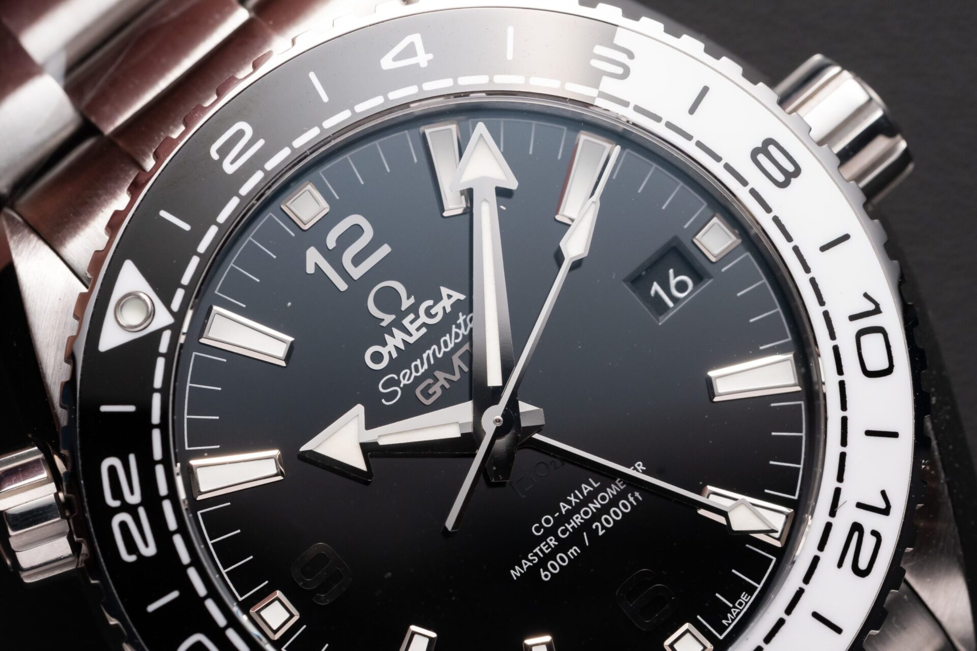 Omega Replica Watch Seamaster Planet Ocean 600m Black Dial 43.5mm - Top club
