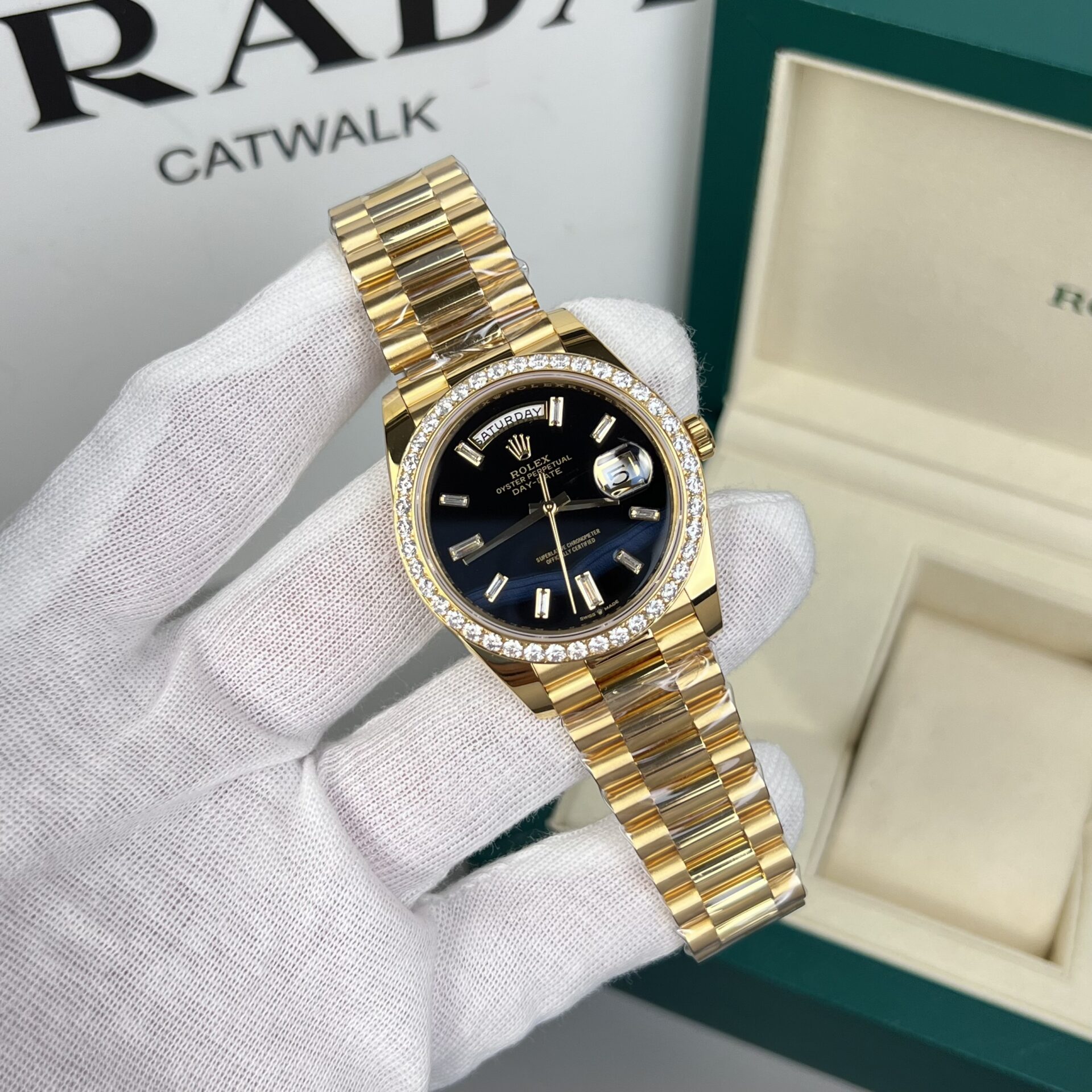 Rolex Day-Date Replica Watch 18K Gold Wrapped Black Dial With Diamond Bezel GM V2 40mm - Elite Watch Atelier