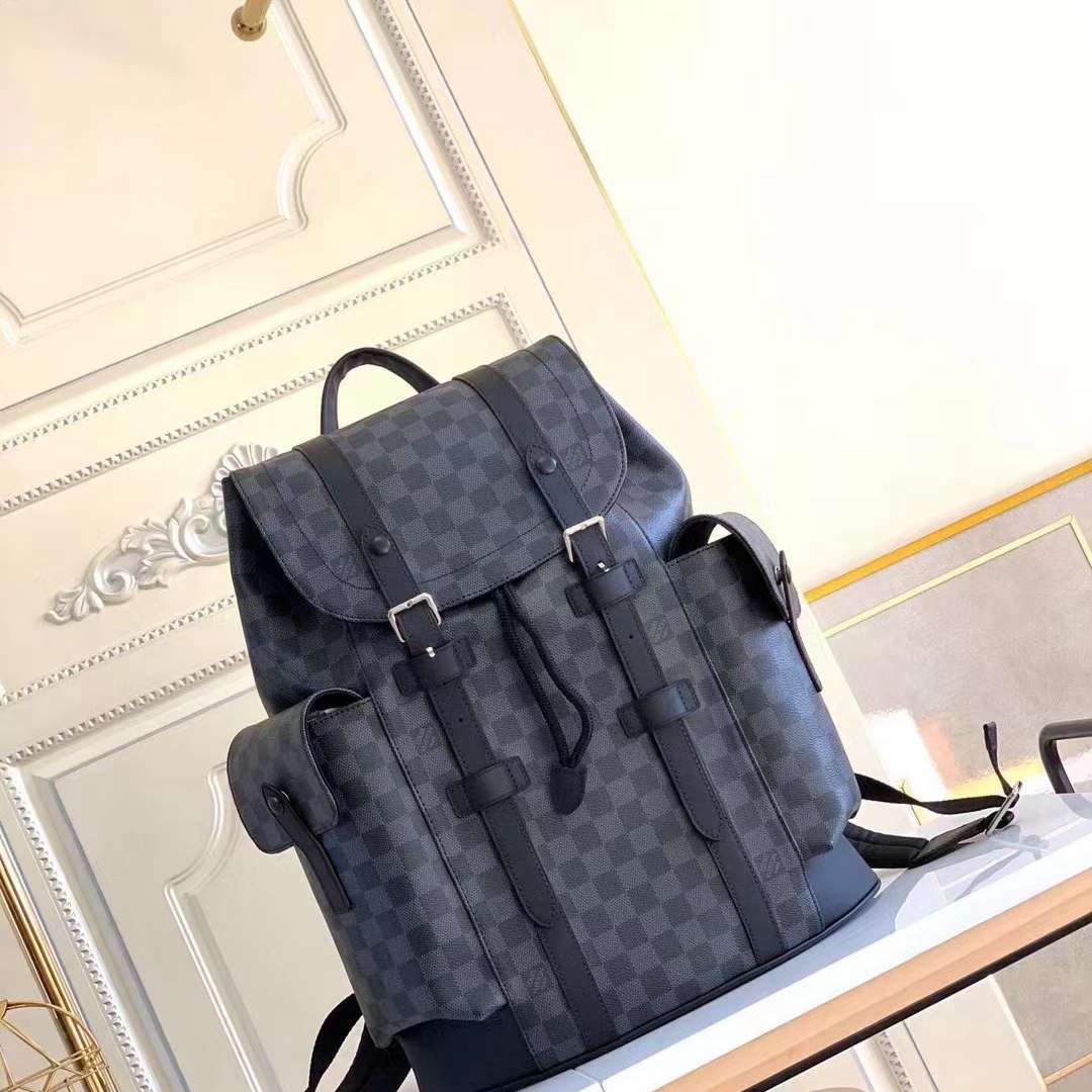 Louis Vuitton LV Christopher Backpack M437351:1High-quality replica
