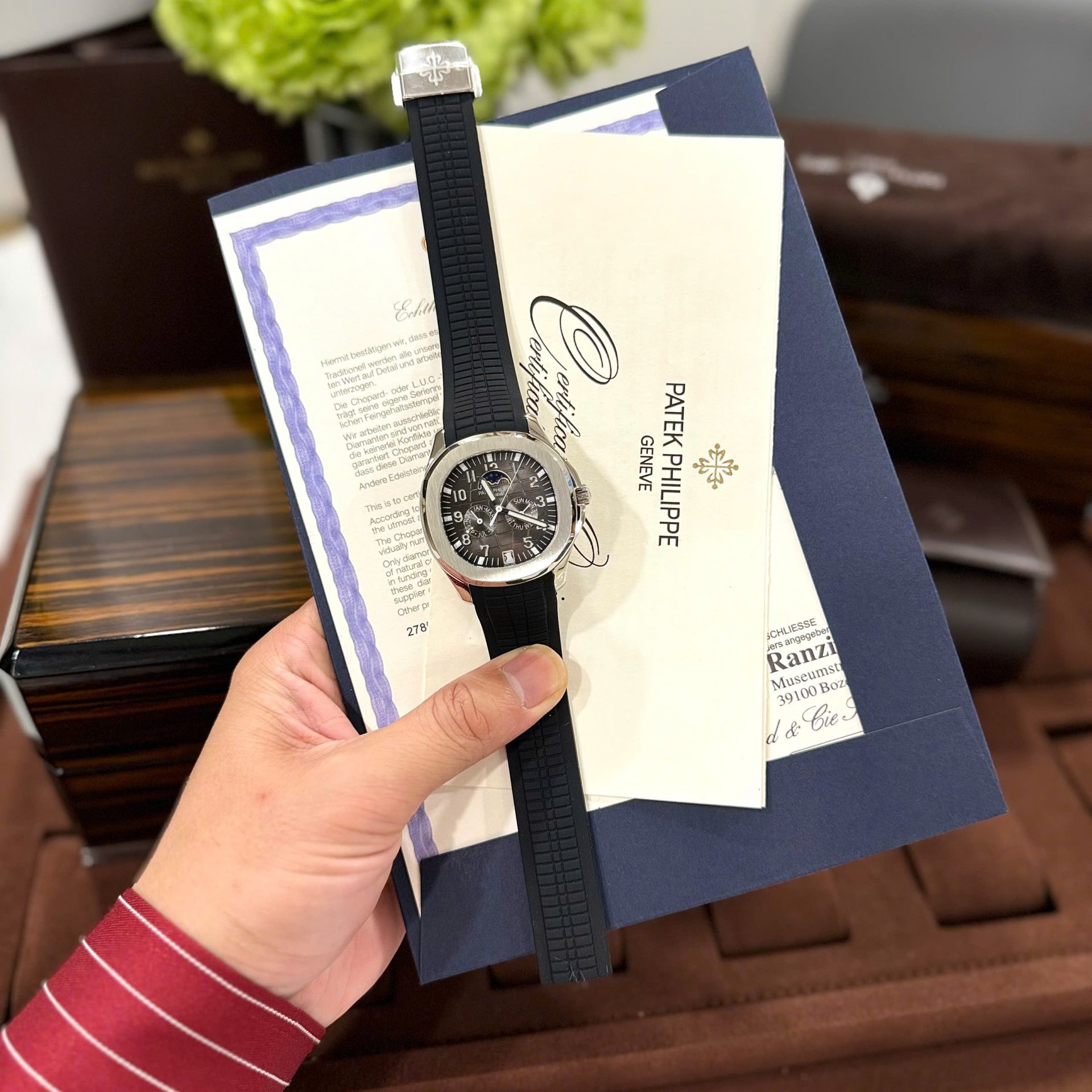 Patek Philippe Aquanaut 5261G Gray Dial Best Replica Watch Automatic Movement 40mm - Elite Watch Atelier
