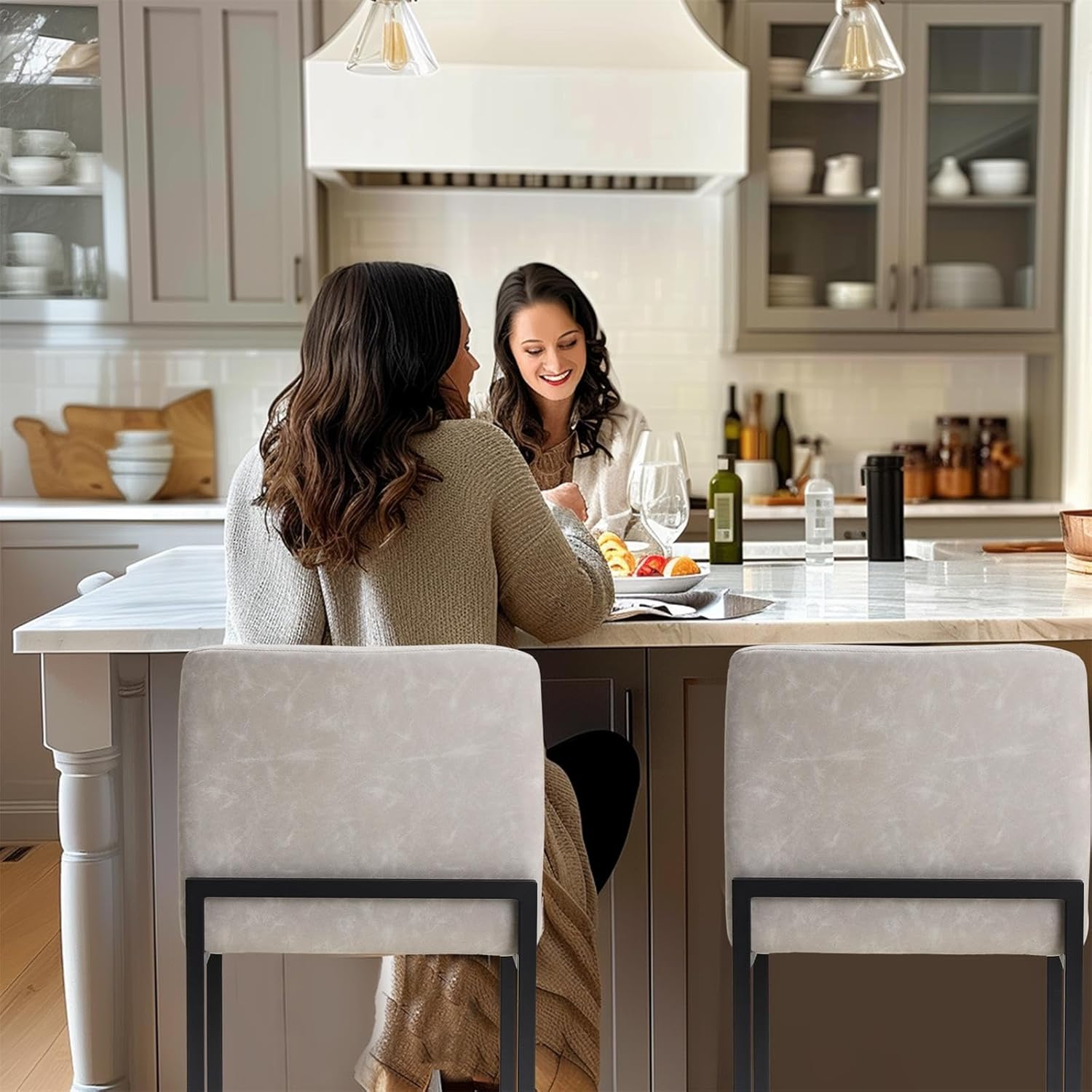 Sophia & William Light Grey Bar Stools Set of 3, Modern PU Leather Counter Height Barstools with Back, 24