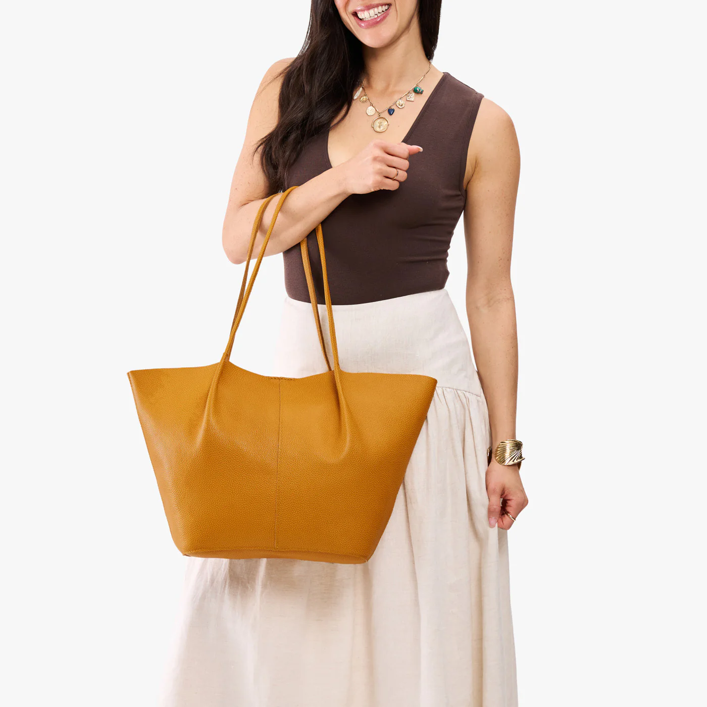 Devan Bucket Tote