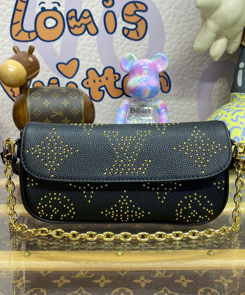 Louis Vuitton Wallet on Chain Ivy M82653