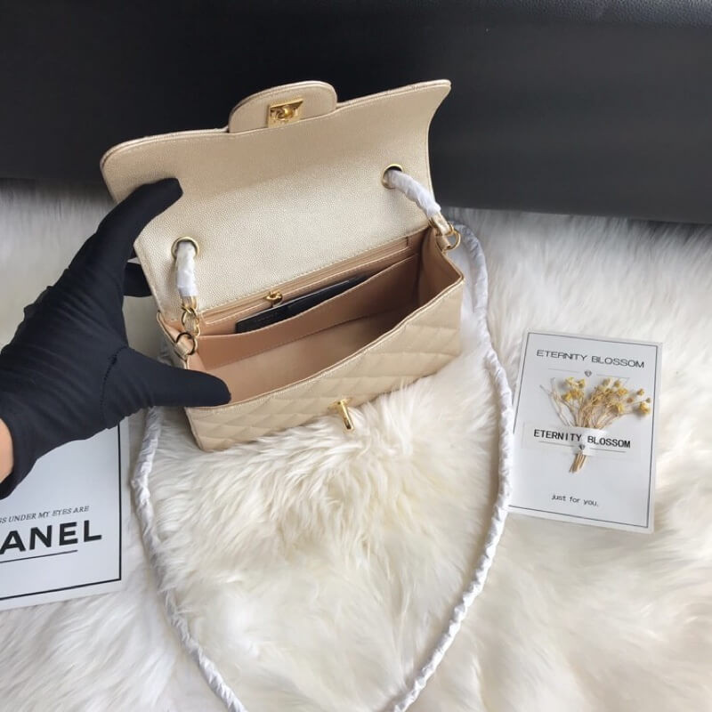 Replica Chanel Caviar Calfskin 20Cm Classic Flap Bag 11161:1High-quality replica