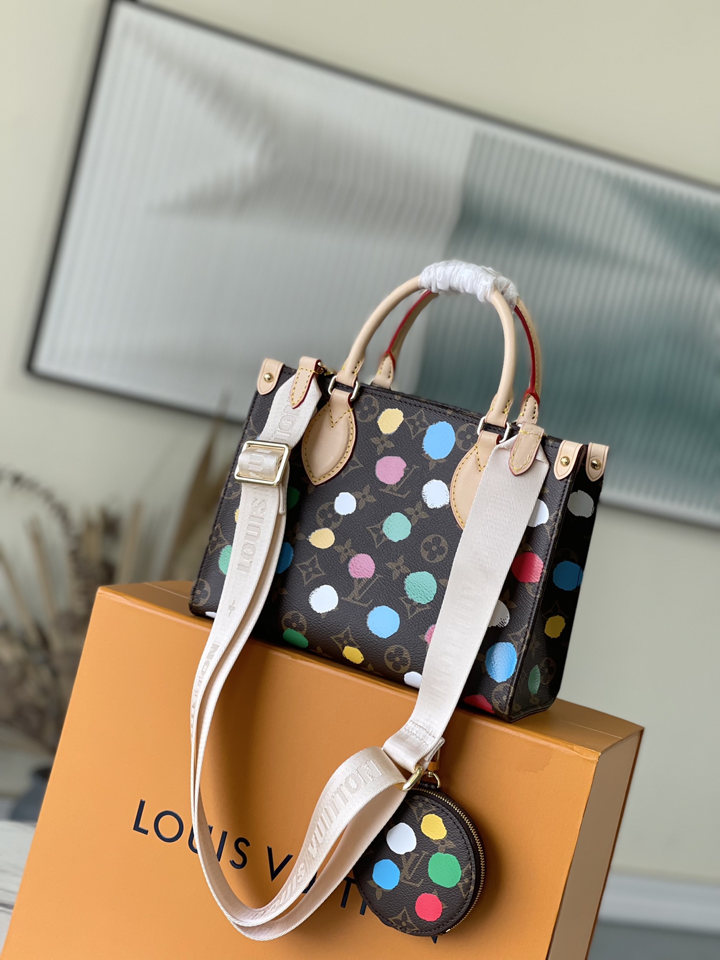 Louis Vuitton YK Onthego PM M463801:1High-quality replica