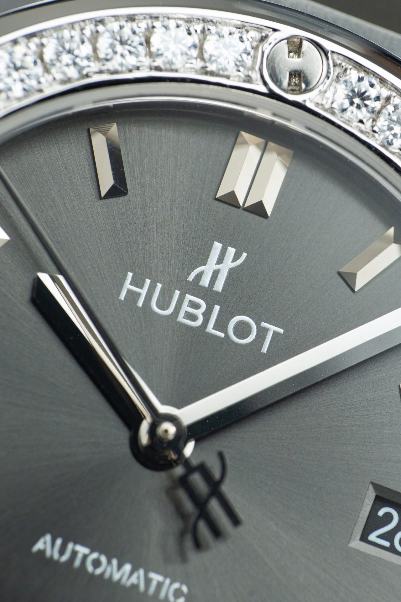 Hublot Classic Fusion Dial Gray Replica Watch Bezel Diamonds Moissanite 38mm - Top club