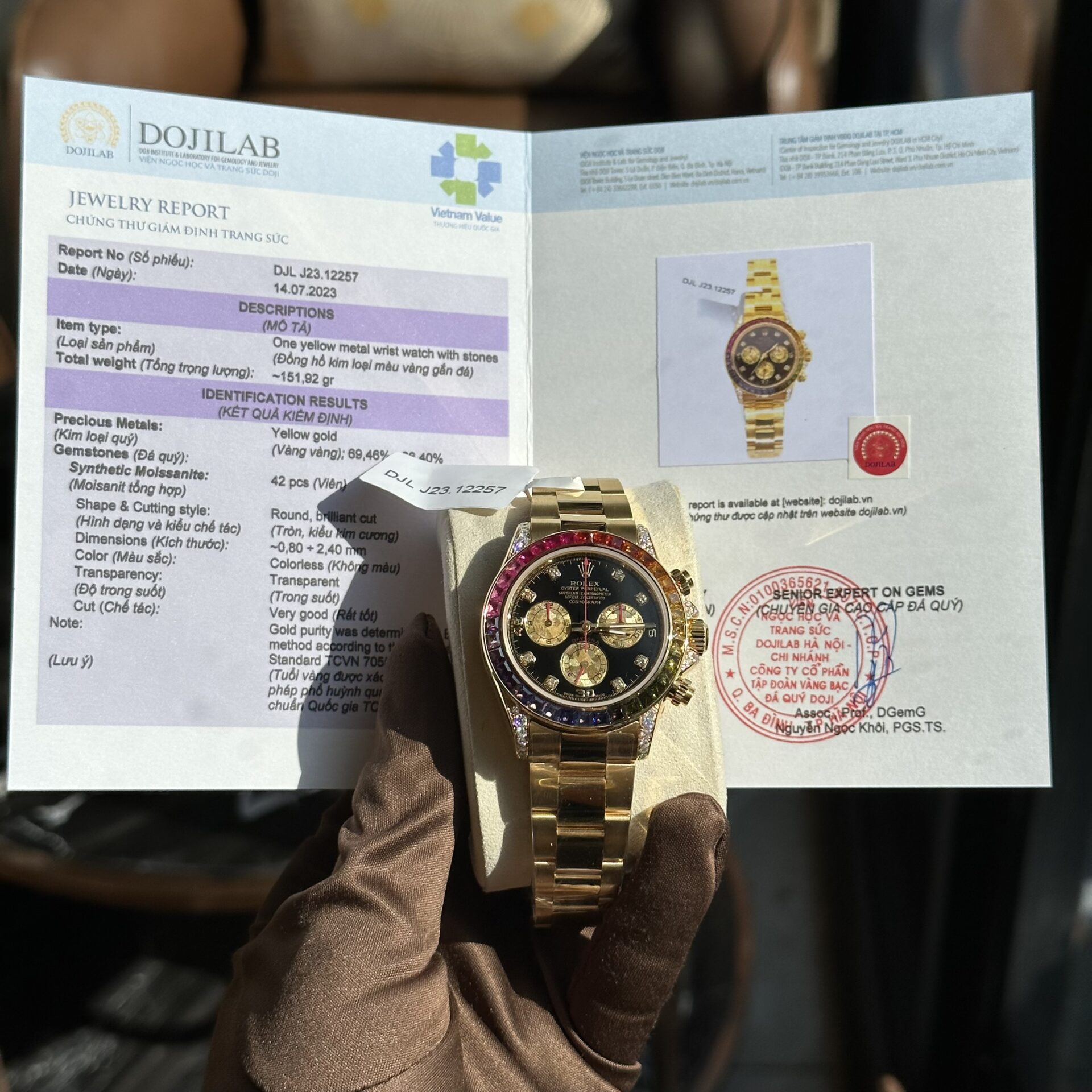 Rolex Replica Watch Daytona Rainbow Yellow Gold Wrapped Moissanite Diamonds TWF 40mm - Elite Watch Atelier