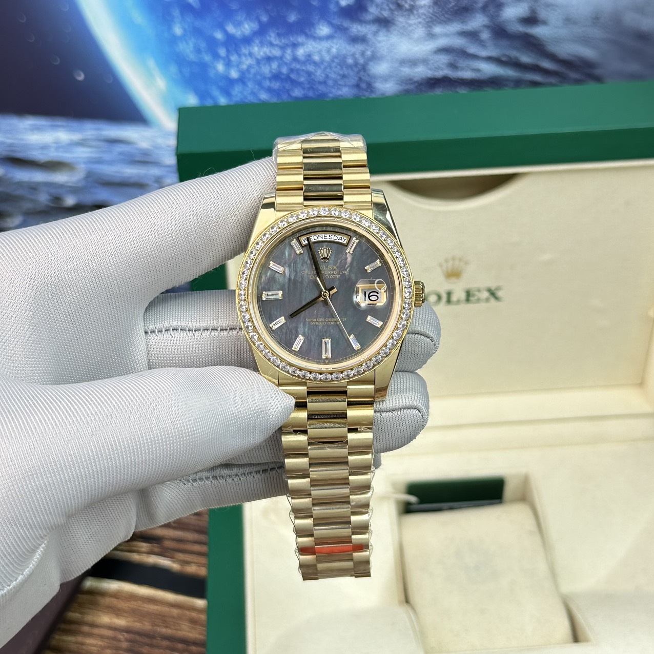 Rolex Day-Date Super Fake Watch Mother-Of-Pearl Dial With Diamonds BP Factory 40mm - Top club