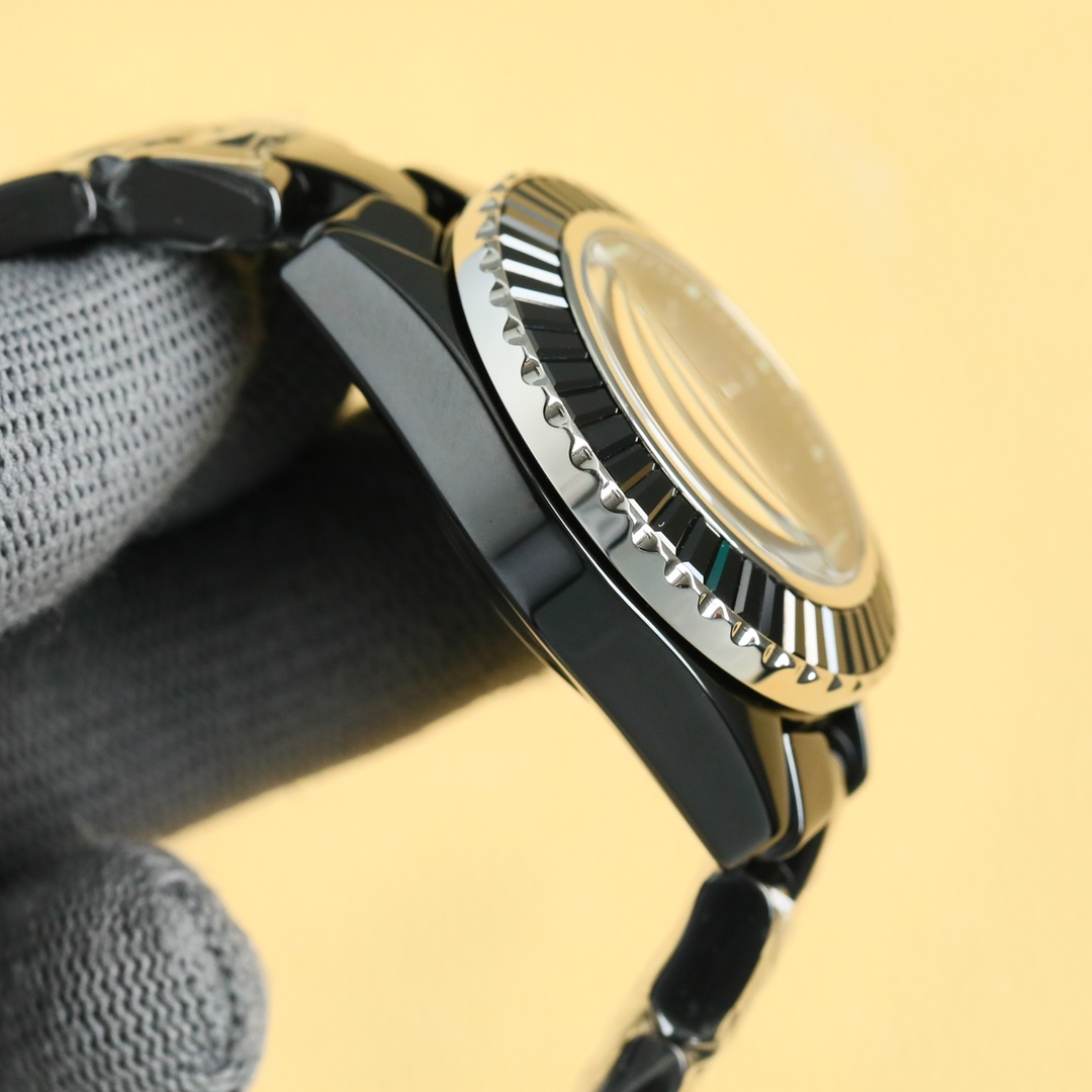 New Super Ceramic - Chanel J12 33mm watch! Goddess Benefits - Black(1:1 replica) - Top club