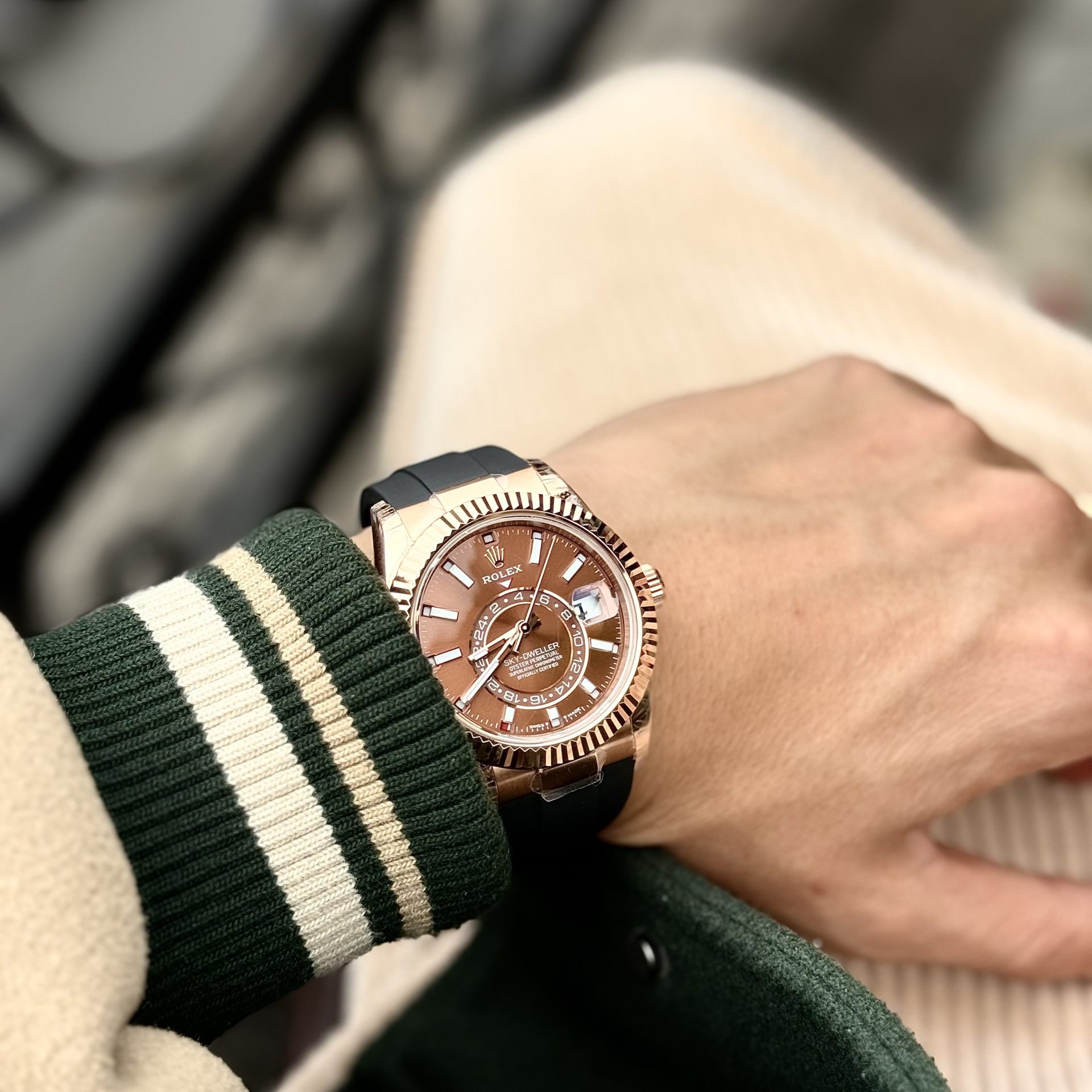 Rolex Replica Watch Sky-Dweller 336235 Chocolate Dial Rubber Strap 42mm - Top club