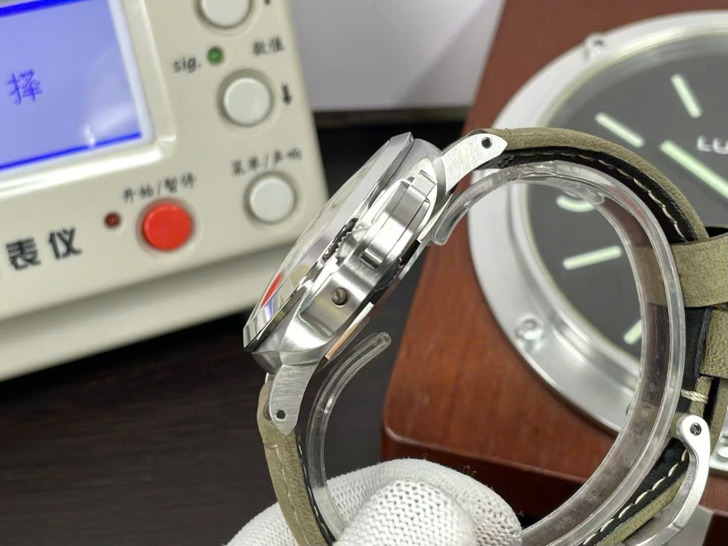 Panerai Luxury Replica Watches PAM01314 Luminor Marina Green Leather Strap VS Factory 44mm - Top club