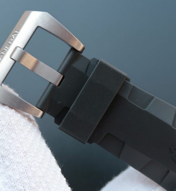 Replica Panerai SF PAM389 Black Rubber Strap P9000 Clone - Top club
