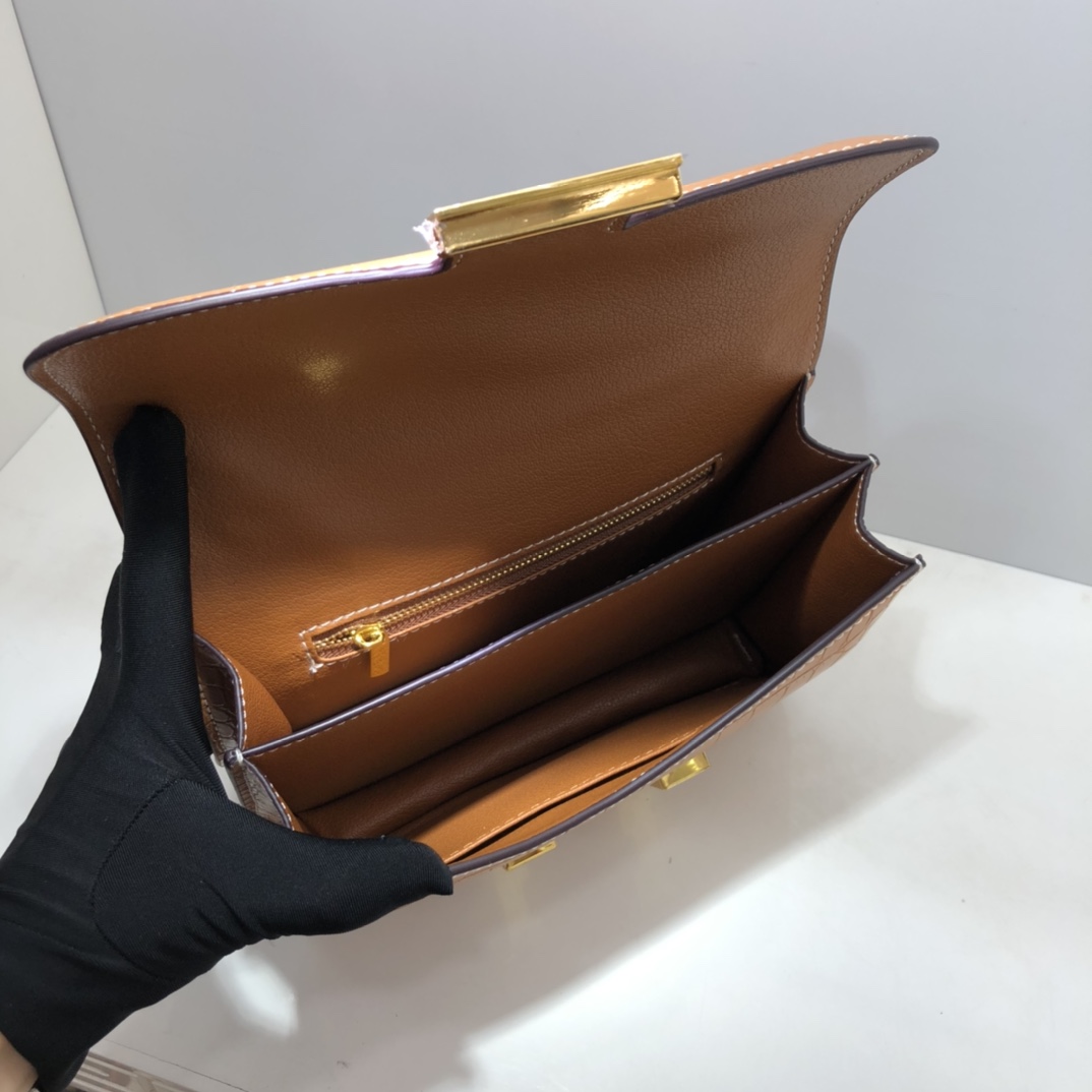 Replica Hermes Constance Crocodile Leather Pattern Cross Body Bag1:1High-quality replica