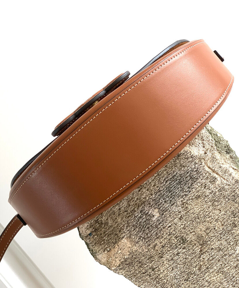 Celine Besace Cuir Triomphe In Smooth Calfskin Coffee1:1High-quality replica