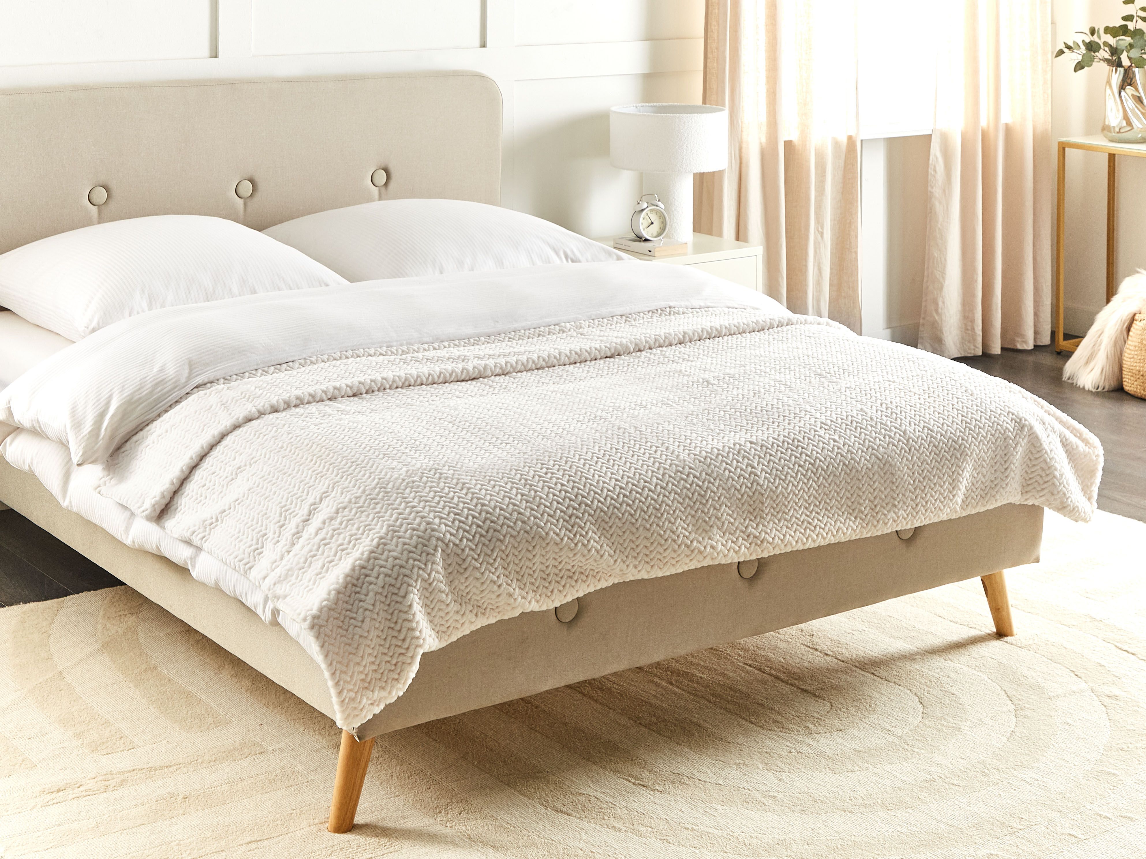 Bedspread SURMI Faux Fur 150 x 200 cm Off-White