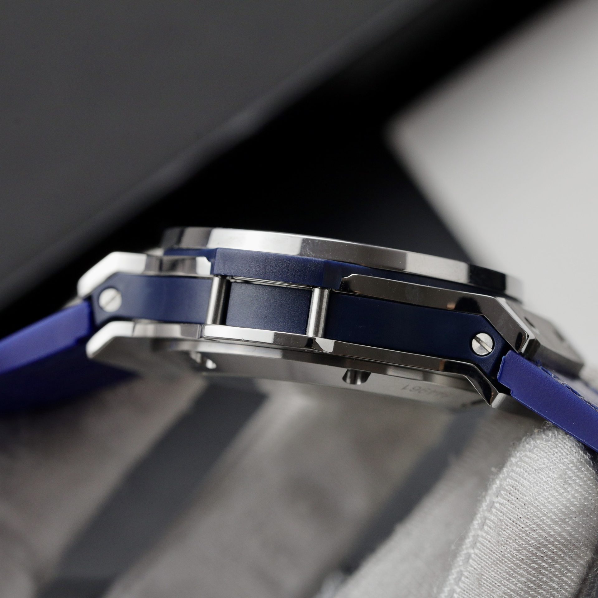 Hublot Fake Watch Big Bang Chronograph Blue Custom Moissanite Diamonds 44mm - Top club