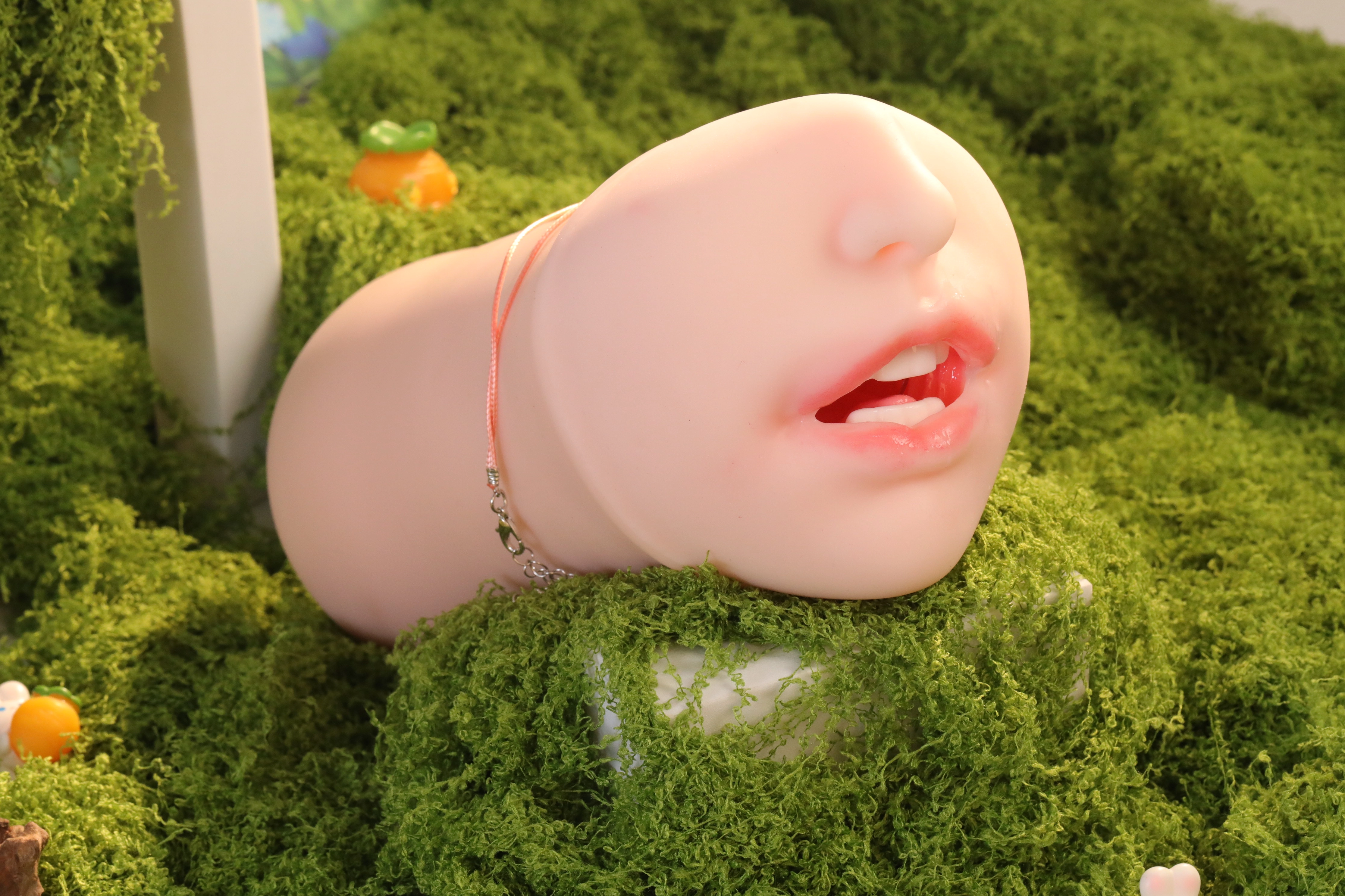 Dr.YUU Realistic Mouth Masturbator silicone construction
