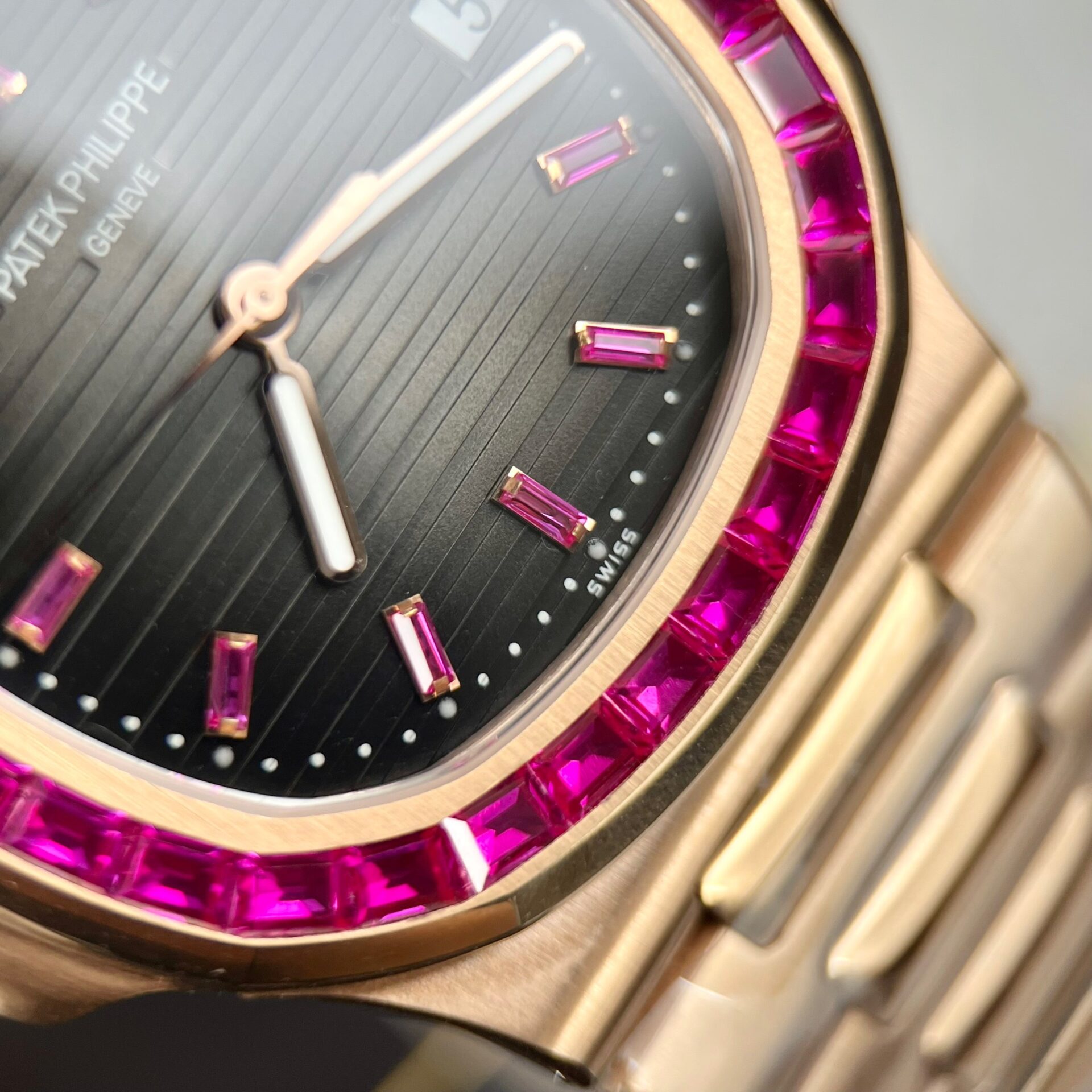 Patek Philippe Nautilus 5723 Gray Dial With Red Ruby Replica 1:1 Watch 40mm - Top club