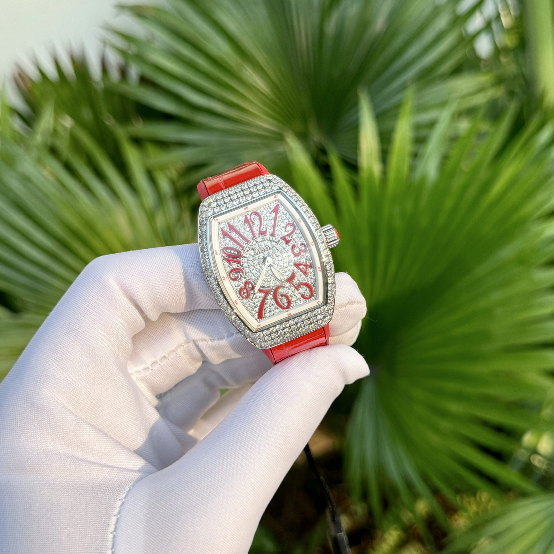 Franck Muller Replica 1:1 Watch V32 with Full Stone Red Dial ABF Factory 32x40mm - Elite Watch Atelier