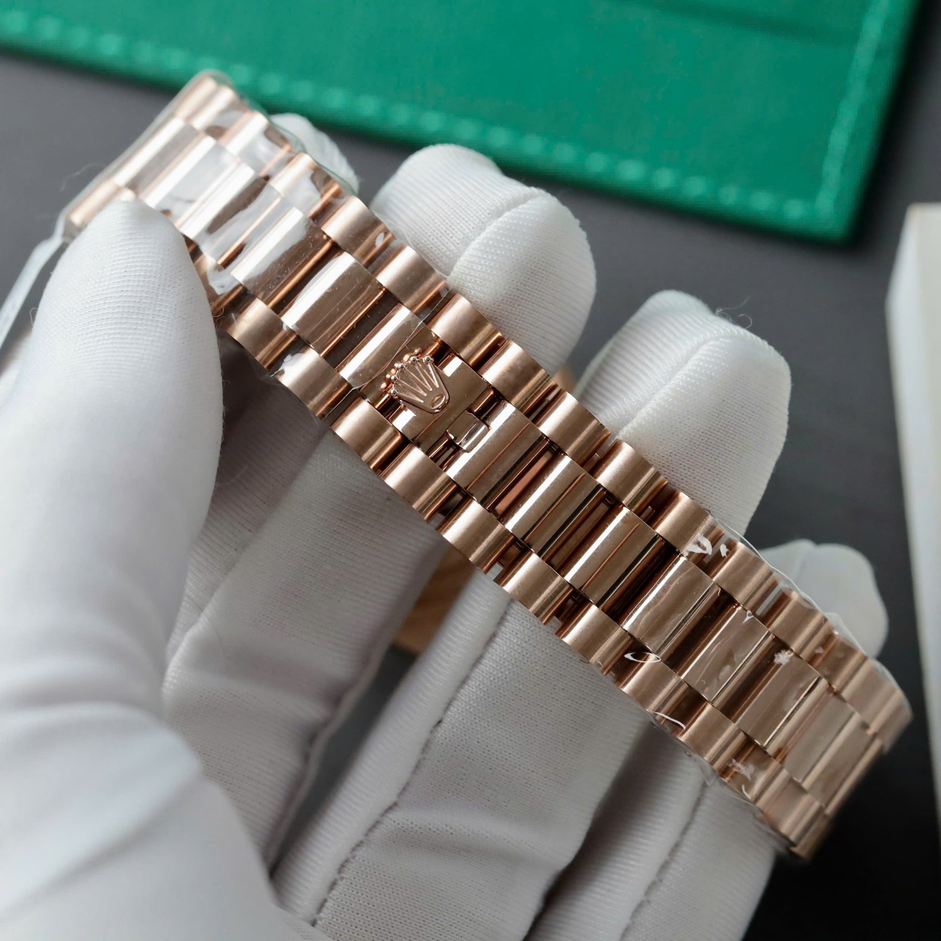Rolex Day-Date Eisenkiesel Dial Copies Watch Gold Wrapped + Diamonds Moissanite GM Factory 36mm - Elite Watch Atelier